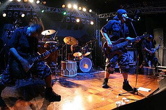 Revolucionnários (banda)